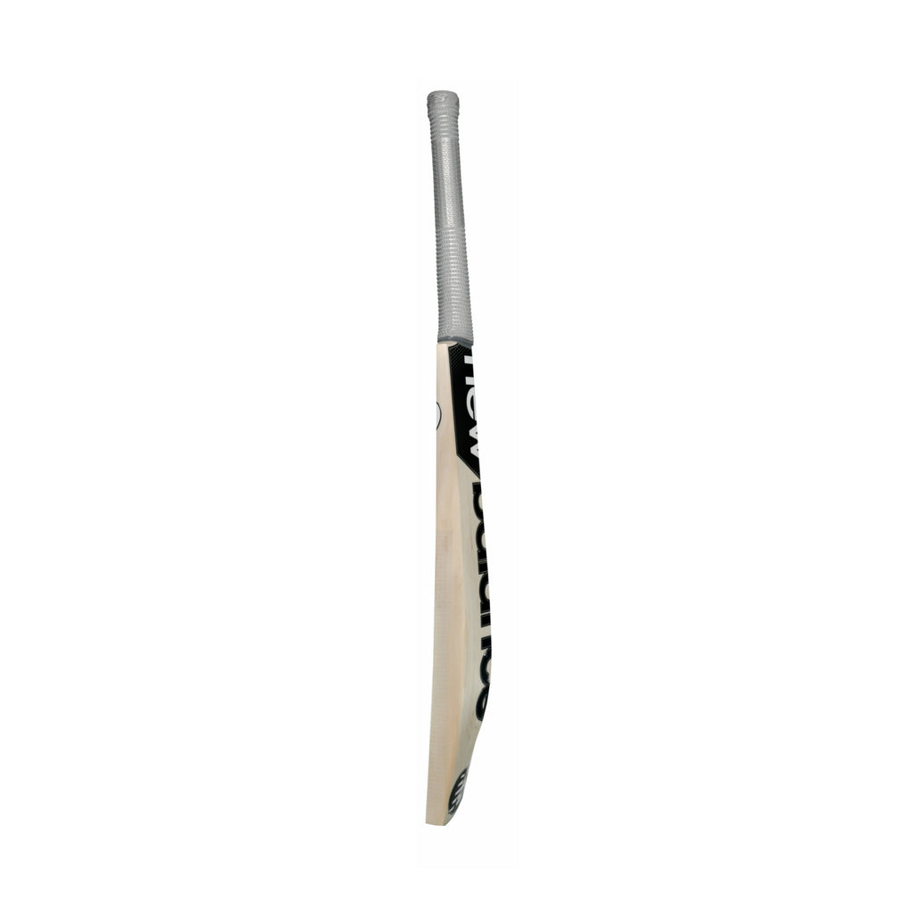 Side profile and edge of New Balance DC 600i English willow cricket bat