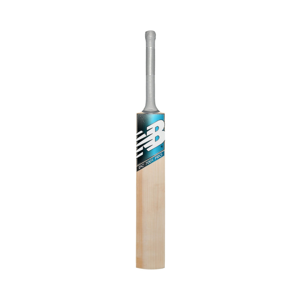 Front face of New Balance DC 700i Pro Short Handle English willow cricket bat