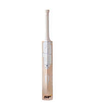 SF Gradiges 9000 cricket bat, rear profile and silver graphics
