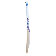 DSC BLU 350 English willow cricket bat, side profile showing blade bow and edge