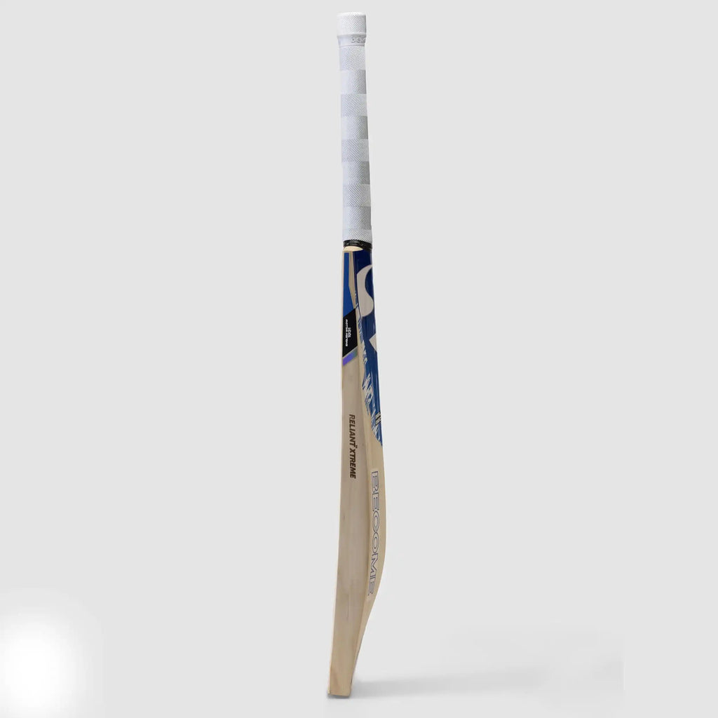 SG Reliant Xtreme Size 3 cricket bat edge view